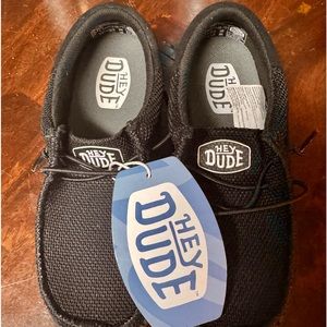 NWT Hey Dudes